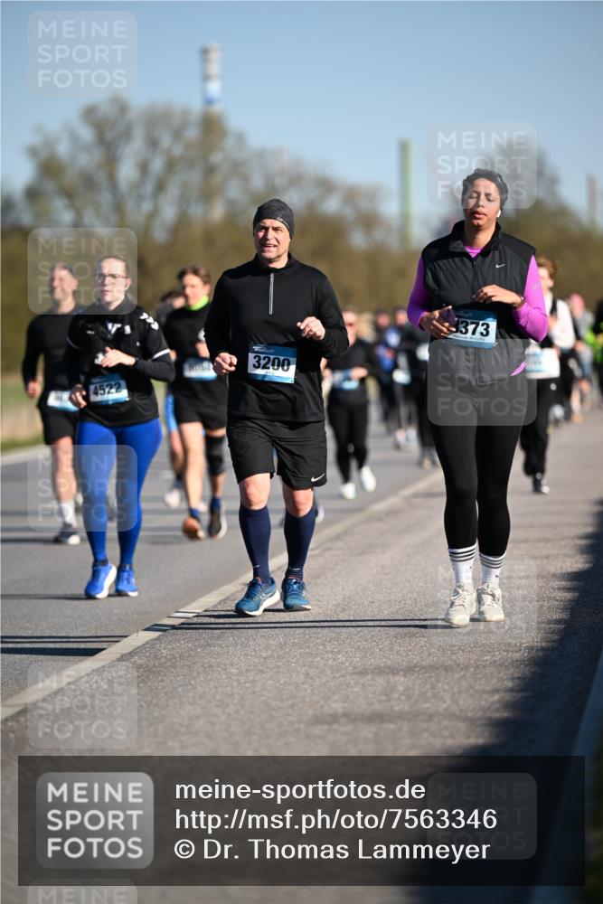 06.04.2025 - 44. Internationalen Wilhelmsburger Insellauf Dr. Thomas Lammeyer http://msf.ph/oto/7563346 06.04.2025 09:38:17 Laufen 3200, 3373 meine-sportfotos.de