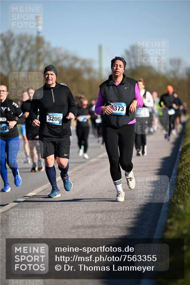 06.04.2025 - 44. Internationalen Wilhelmsburger Insellauf Dr. Thomas Lammeyer http://msf.ph/oto/7563355 06.04.2025 09:38:17 Laufen 3200, 373 meine-sportfotos.de