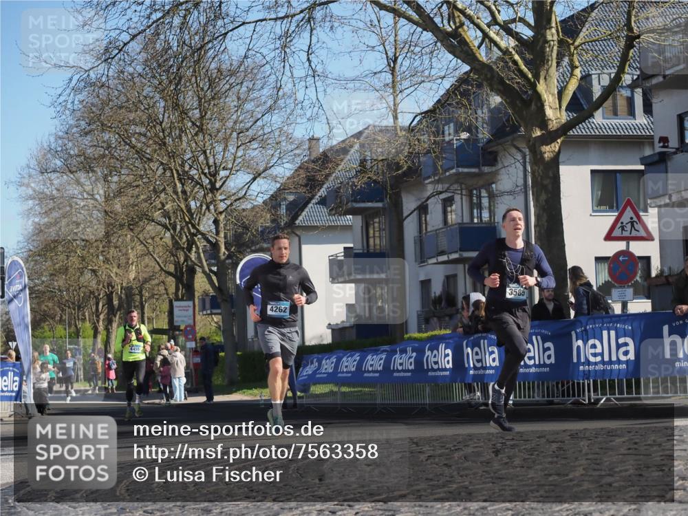 06.04.2025 - 44. Internationalen Wilhelmsburger Insellauf Luisa Fischer http://msf.ph/oto/7563358 06.04.2025 10:33:32 Ziel 4262, 3585 meine-sportfotos.de