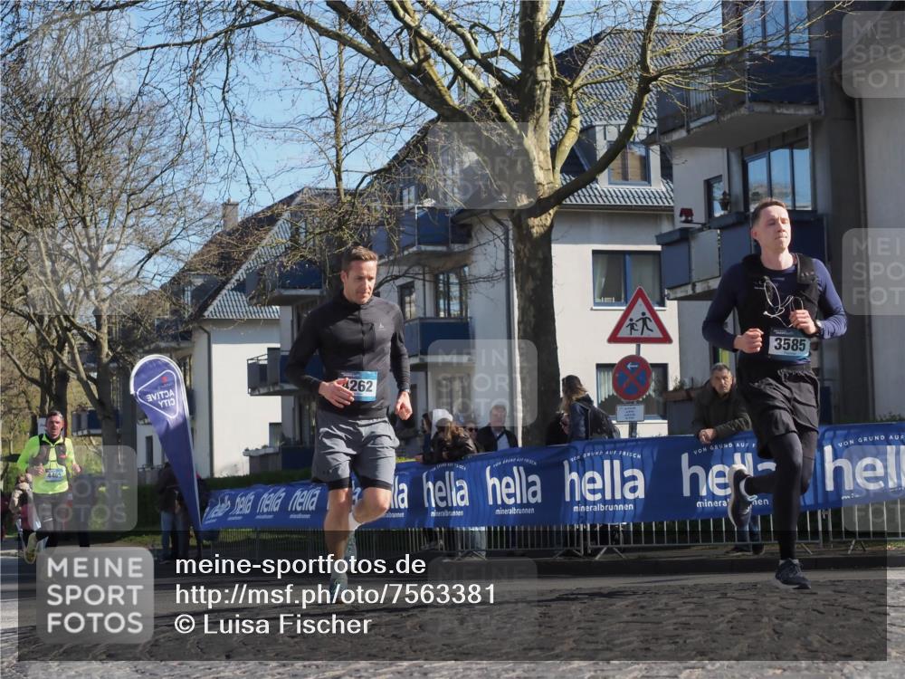 06.04.2025 - 44. Internationalen Wilhelmsburger Insellauf Luisa Fischer http://msf.ph/oto/7563381 06.04.2025 10:33:33 Ziel 4455, 262, 3585 meine-sportfotos.de