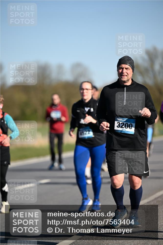 06.04.2025 - 44. Internationalen Wilhelmsburger Insellauf Dr. Thomas Lammeyer http://msf.ph/oto/7563404 06.04.2025 09:38:20 Laufen 1822, 3200 meine-sportfotos.de