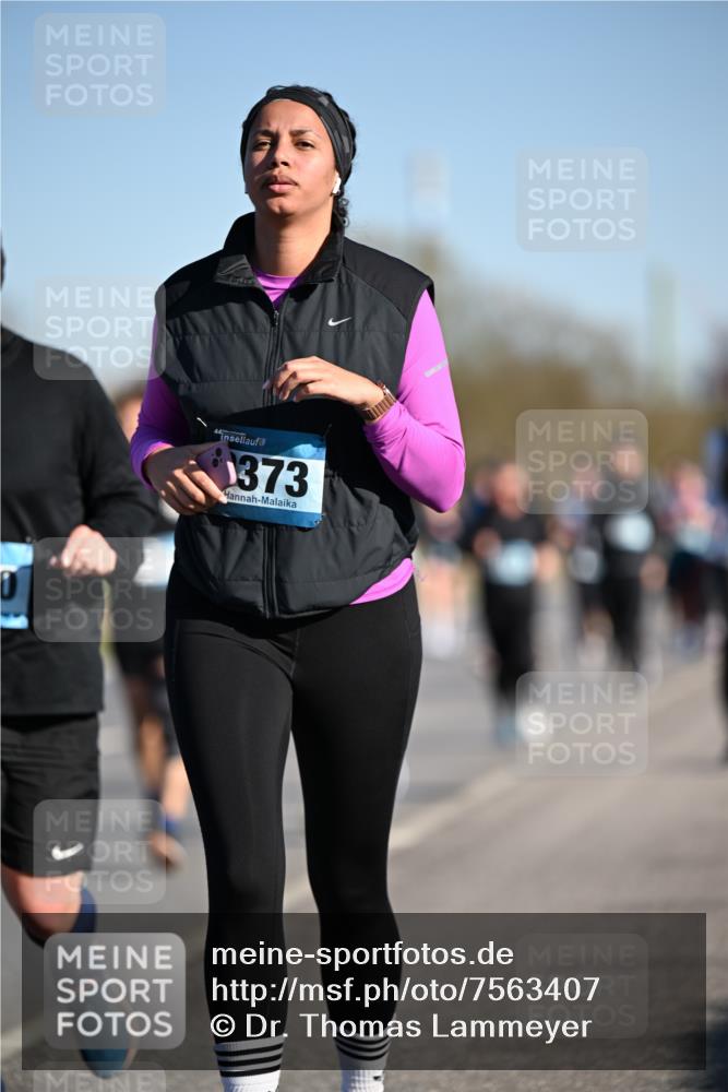 06.04.2025 - 44. Internationalen Wilhelmsburger Insellauf Dr. Thomas Lammeyer http://msf.ph/oto/7563407 06.04.2025 09:38:21 Laufen 1373 meine-sportfotos.de