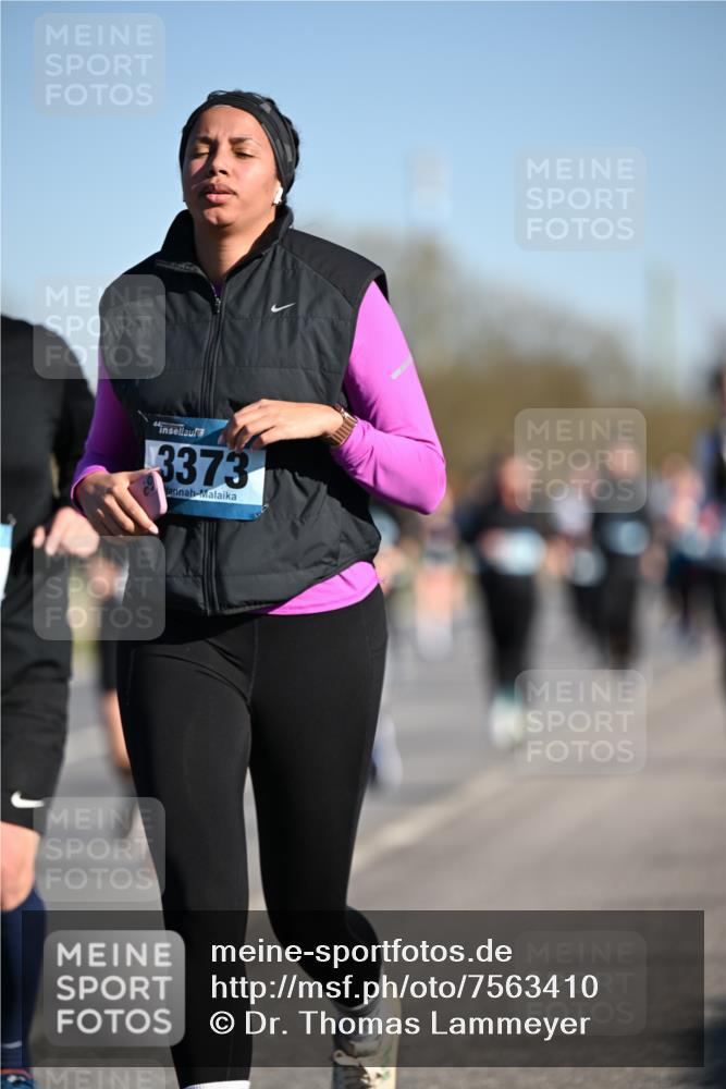 06.04.2025 - 44. Internationalen Wilhelmsburger Insellauf Dr. Thomas Lammeyer http://msf.ph/oto/7563410 06.04.2025 09:38:21 Laufen 3373 meine-sportfotos.de