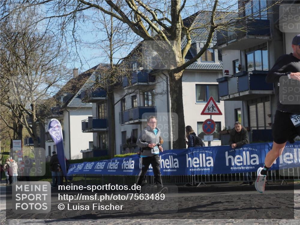 06.04.2025 - 44. Internationalen Wilhelmsburger Insellauf Luisa Fischer http://msf.ph/oto/7563489 06.04.2025 10:33:41 Ziel 39, 4465 meine-sportfotos.de