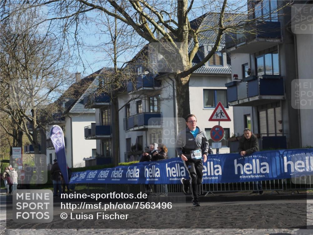 06.04.2025 - 44. Internationalen Wilhelmsburger Insellauf Luisa Fischer http://msf.ph/oto/7563496 06.04.2025 10:33:42 Ziel 13, 4465 meine-sportfotos.de