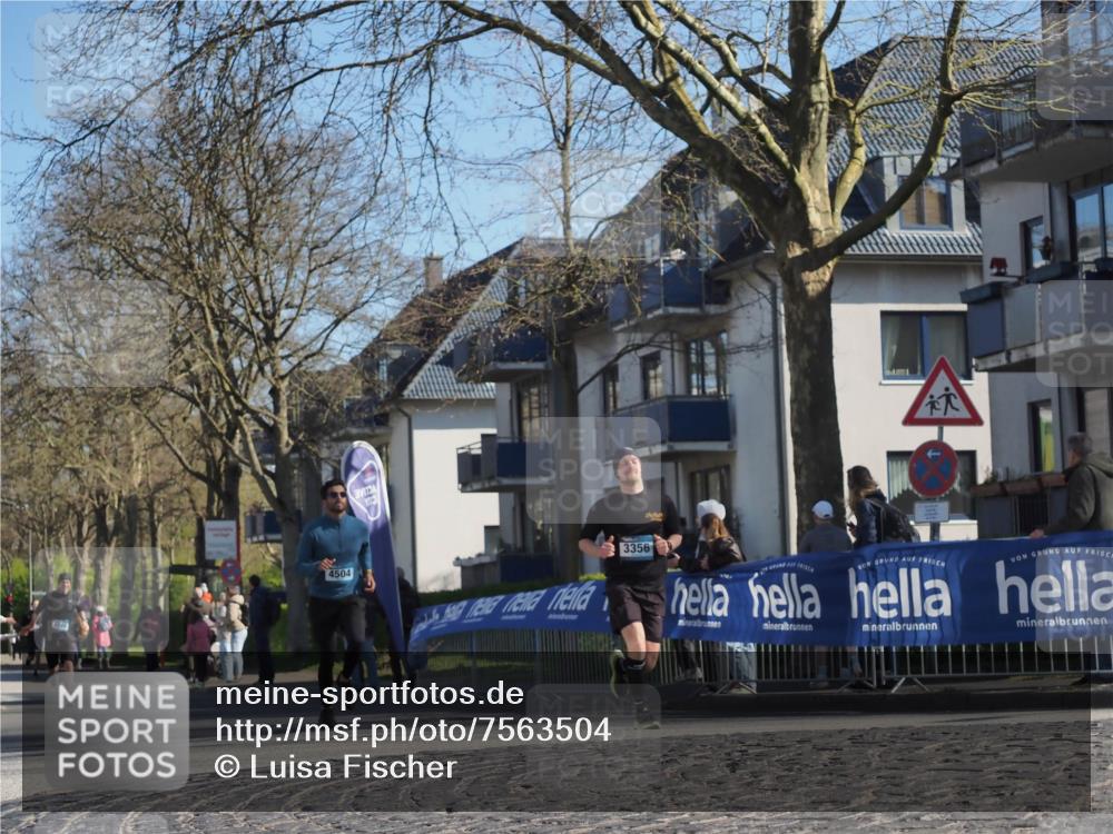 06.04.2025 - 44. Internationalen Wilhelmsburger Insellauf Luisa Fischer http://msf.ph/oto/7563504 06.04.2025 10:33:54 Ziel 4504, 3356 meine-sportfotos.de
