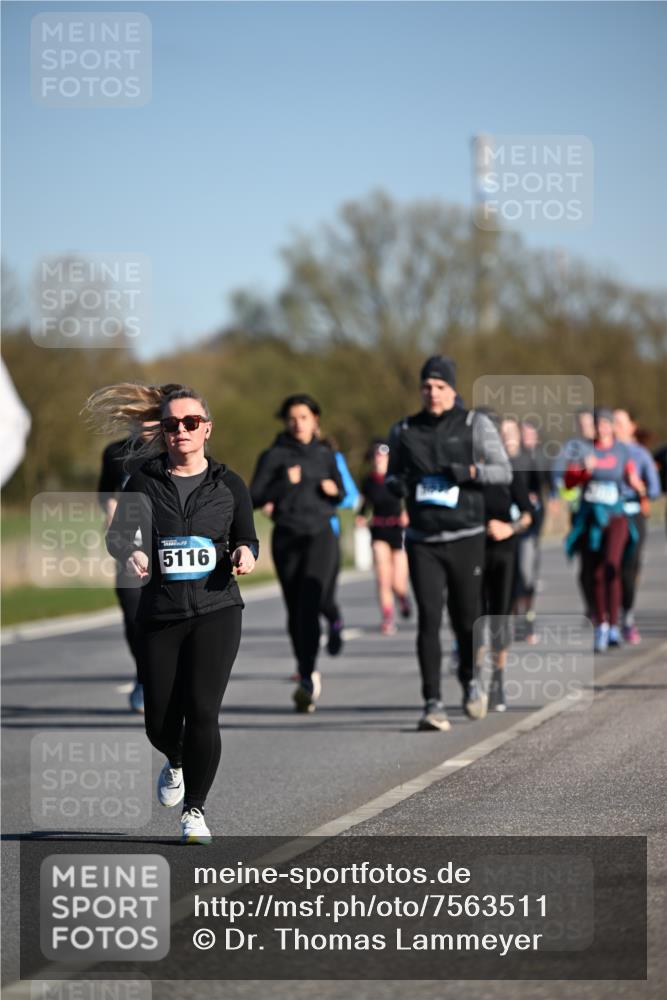06.04.2025 - 44. Internationalen Wilhelmsburger Insellauf Dr. Thomas Lammeyer http://msf.ph/oto/7563511 06.04.2025 09:38:27 Laufen 5116 meine-sportfotos.de