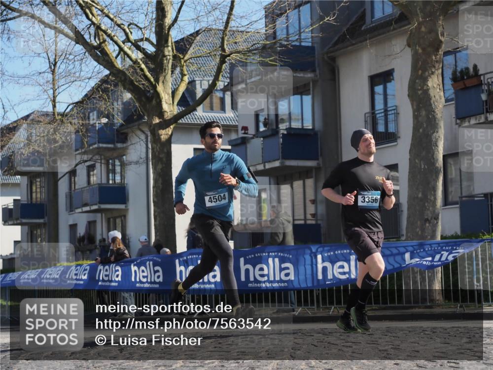 06.04.2025 - 44. Internationalen Wilhelmsburger Insellauf Luisa Fischer http://msf.ph/oto/7563542 06.04.2025 10:33:56 Ziel 4504, 3356 meine-sportfotos.de