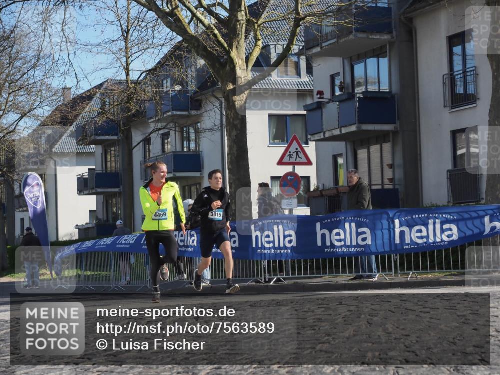 06.04.2025 - 44. Internationalen Wilhelmsburger Insellauf Luisa Fischer http://msf.ph/oto/7563589 06.04.2025 10:34:04 Ziel 4469, 3015 meine-sportfotos.de
