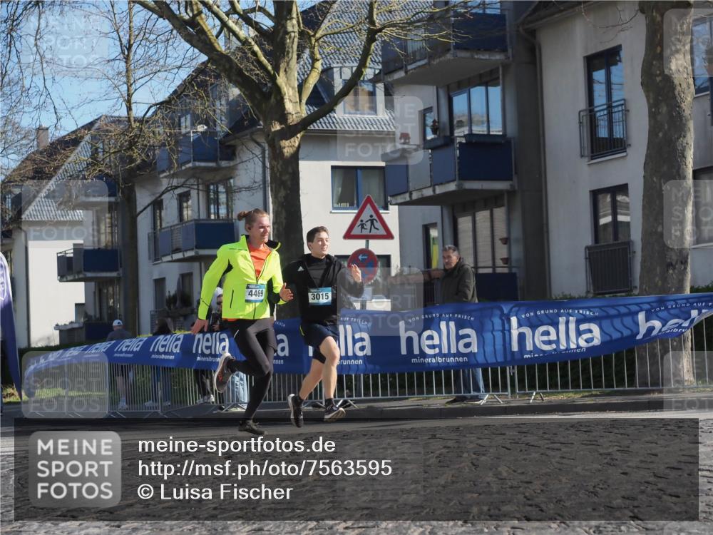 06.04.2025 - 44. Internationalen Wilhelmsburger Insellauf Luisa Fischer http://msf.ph/oto/7563595 06.04.2025 10:34:04 Ziel 4469, 3015 meine-sportfotos.de