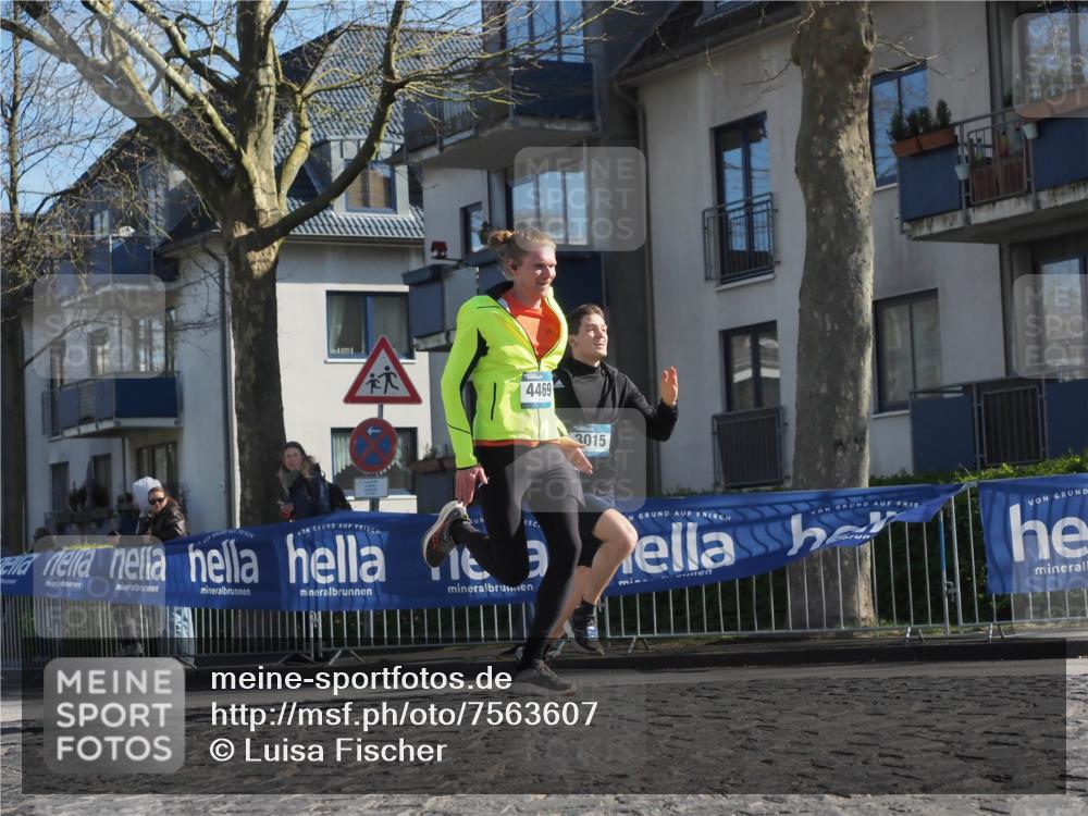 06.04.2025 - 44. Internationalen Wilhelmsburger Insellauf Luisa Fischer http://msf.ph/oto/7563607 06.04.2025 10:34:04 Ziel 4469, 3015 meine-sportfotos.de