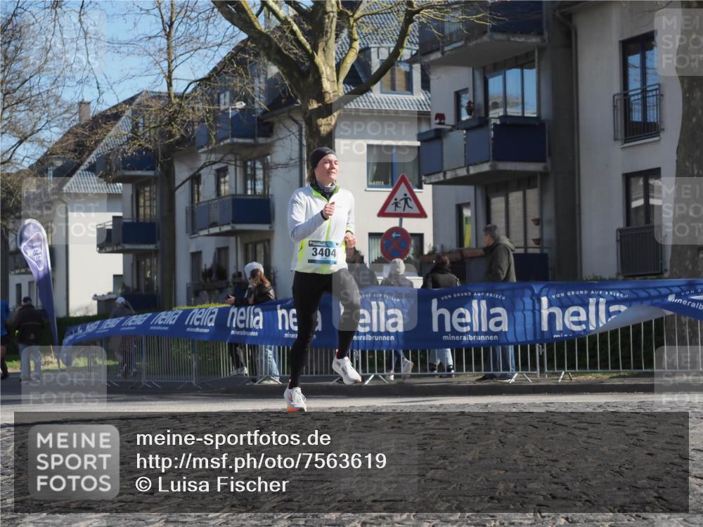 06.04.2025 - 44. Internationalen Wilhelmsburger Insellauf Luisa Fischer http://msf.ph/oto/7563619 06.04.2025 10:34:10 Ziel 3404 meine-sportfotos.de