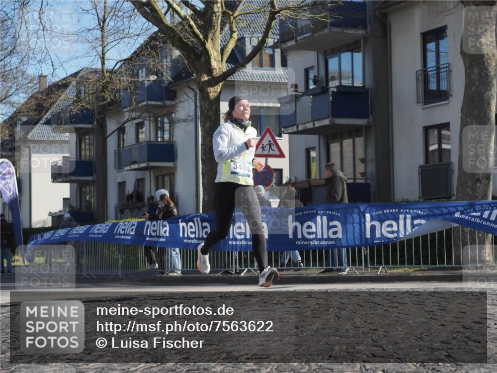 06.04.2025 - 44. Internationalen Wilhelmsburger Insellauf Luisa Fischer http://msf.ph/oto/7563622 06.04.2025 10:34:10 Ziel 3404 meine-sportfotos.de