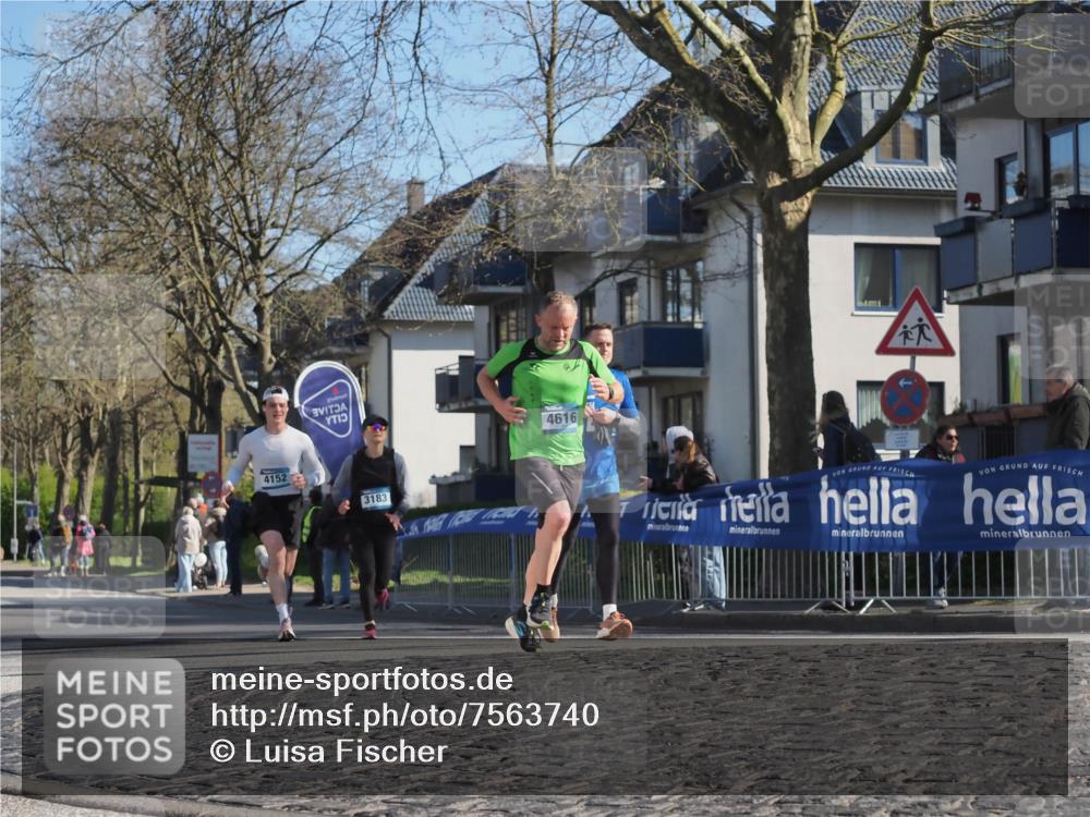 06.04.2025 - 44. Internationalen Wilhelmsburger Insellauf Luisa Fischer http://msf.ph/oto/7563740 06.04.2025 10:34:30 Ziel 4152, 3183, 4616 meine-sportfotos.de
