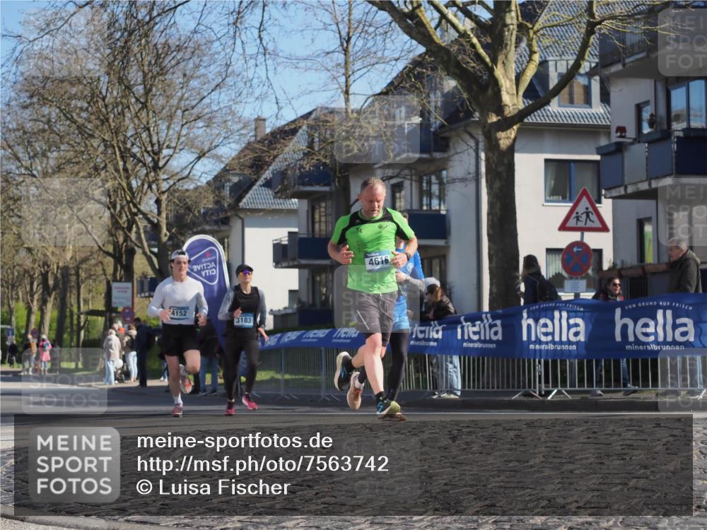 06.04.2025 - 44. Internationalen Wilhelmsburger Insellauf Luisa Fischer http://msf.ph/oto/7563742 06.04.2025 10:34:30 Ziel 4152, 3183, 4616 meine-sportfotos.de