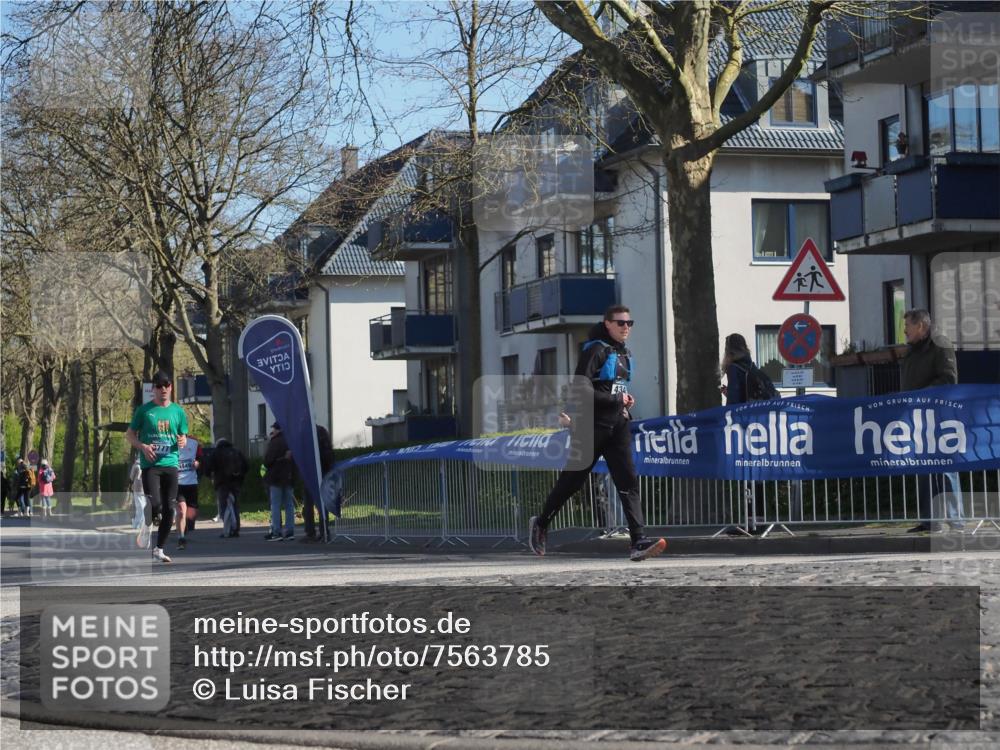 06.04.2025 - 44. Internationalen Wilhelmsburger Insellauf Luisa Fischer http://msf.ph/oto/7563785 06.04.2025 10:34:40 Ziel 777, 4449 meine-sportfotos.de
