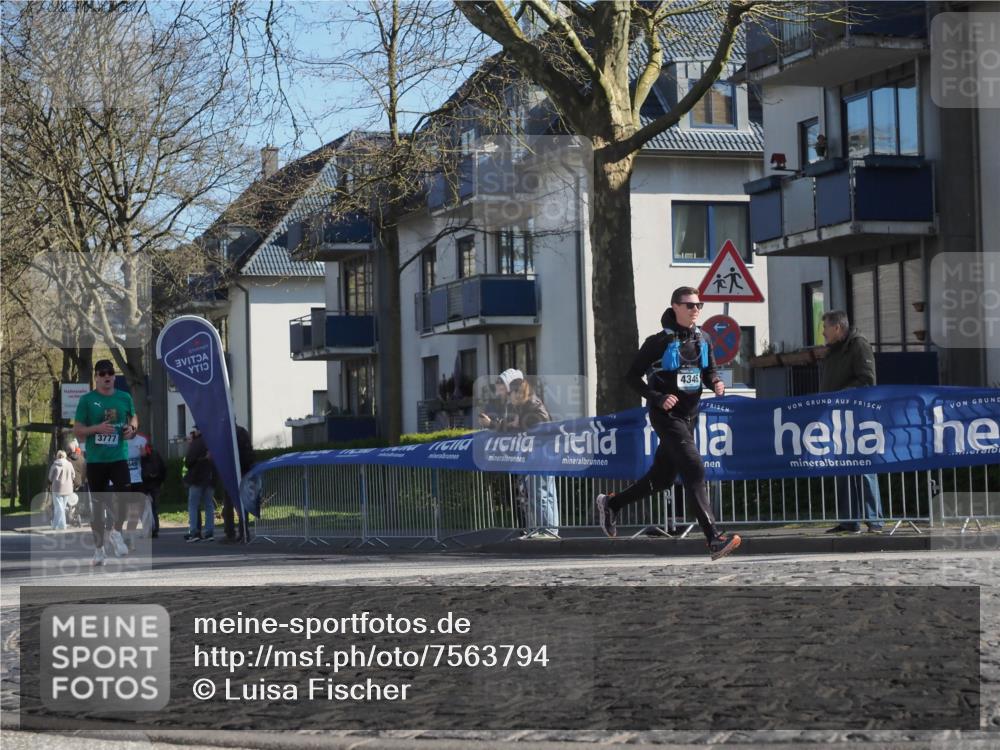 06.04.2025 - 44. Internationalen Wilhelmsburger Insellauf Luisa Fischer http://msf.ph/oto/7563794 06.04.2025 10:34:41 Ziel 3777, 2, 4346 meine-sportfotos.de