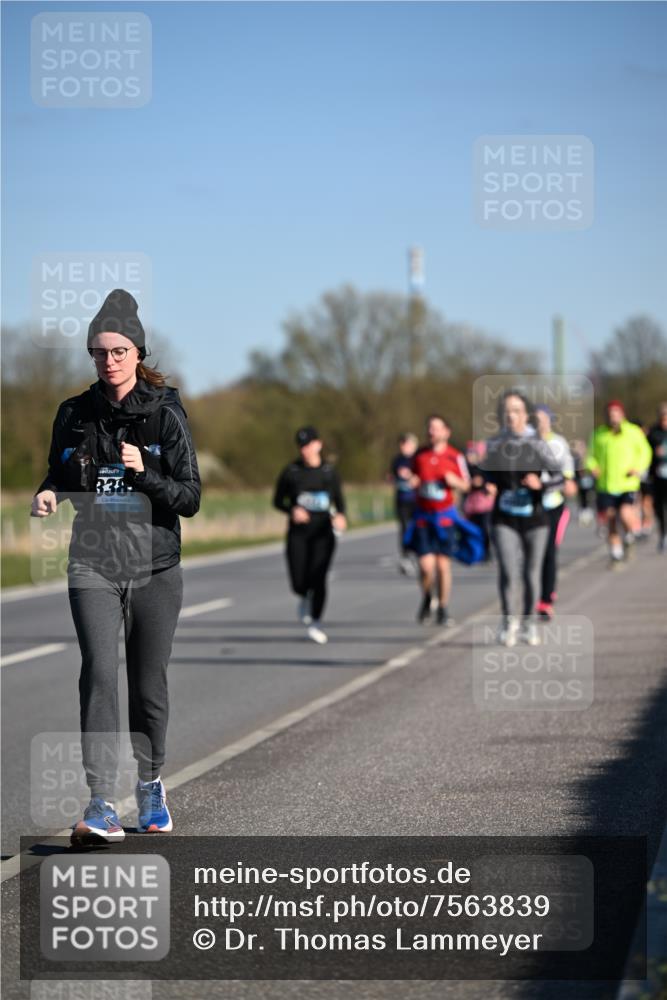 06.04.2025 - 44. Internationalen Wilhelmsburger Insellauf Dr. Thomas Lammeyer http://msf.ph/oto/7563839 06.04.2025 09:38:44 Laufen 3381 meine-sportfotos.de