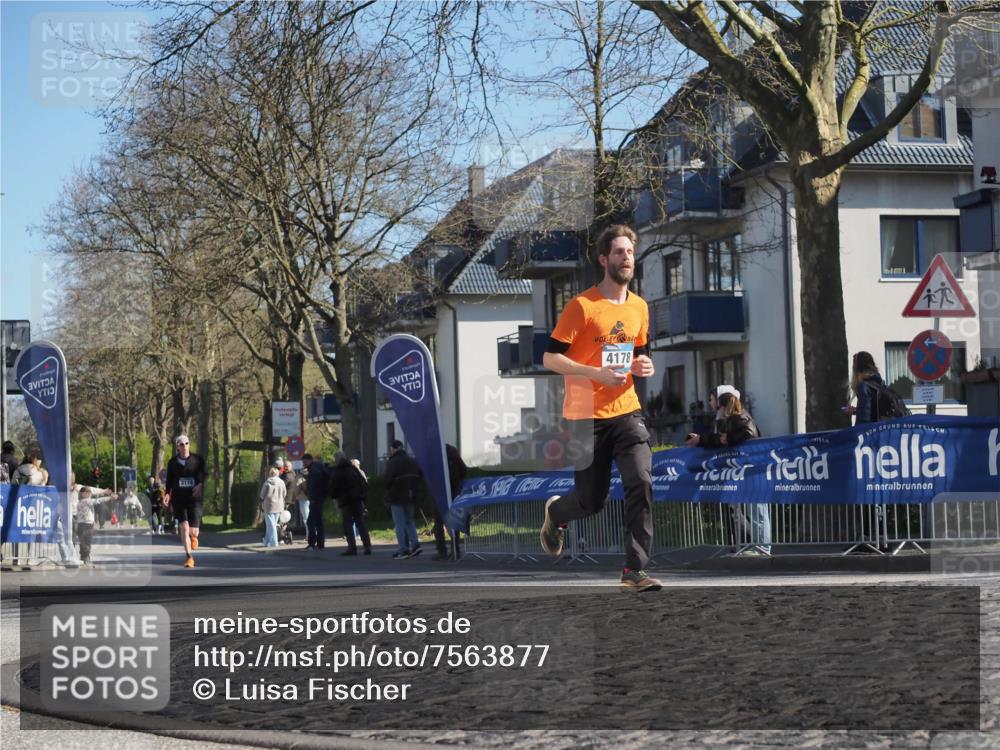06.04.2025 - 44. Internationalen Wilhelmsburger Insellauf Luisa Fischer http://msf.ph/oto/7563877 06.04.2025 10:34:51 Ziel 3118, 4178 meine-sportfotos.de