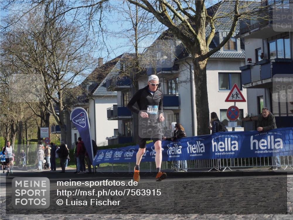06.04.2025 - 44. Internationalen Wilhelmsburger Insellauf Luisa Fischer http://msf.ph/oto/7563915 06.04.2025 10:34:57 Ziel 3118 meine-sportfotos.de
