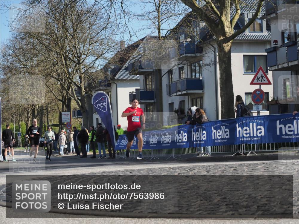 06.04.2025 - 44. Internationalen Wilhelmsburger Insellauf Luisa Fischer http://msf.ph/oto/7563986 06.04.2025 10:35:14 Ziel 3049 meine-sportfotos.de