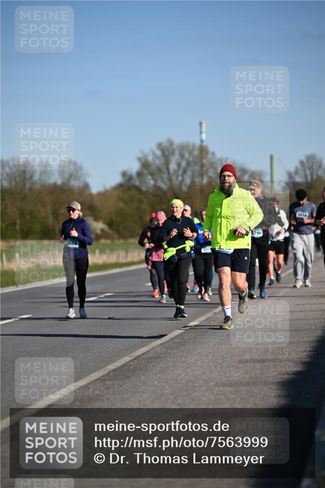06.04.2025 - 44. Internationalen Wilhelmsburger Insellauf Dr. Thomas Lammeyer http://msf.ph/oto/7563999 06.04.2025 09:38:51 Laufen 3622, 3799, 5014 meine-sportfotos.de