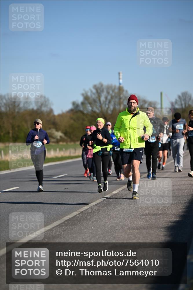 06.04.2025 - 44. Internationalen Wilhelmsburger Insellauf Dr. Thomas Lammeyer http://msf.ph/oto/7564010 06.04.2025 09:38:52 Laufen 3622, 3799, 5014, 3433 meine-sportfotos.de