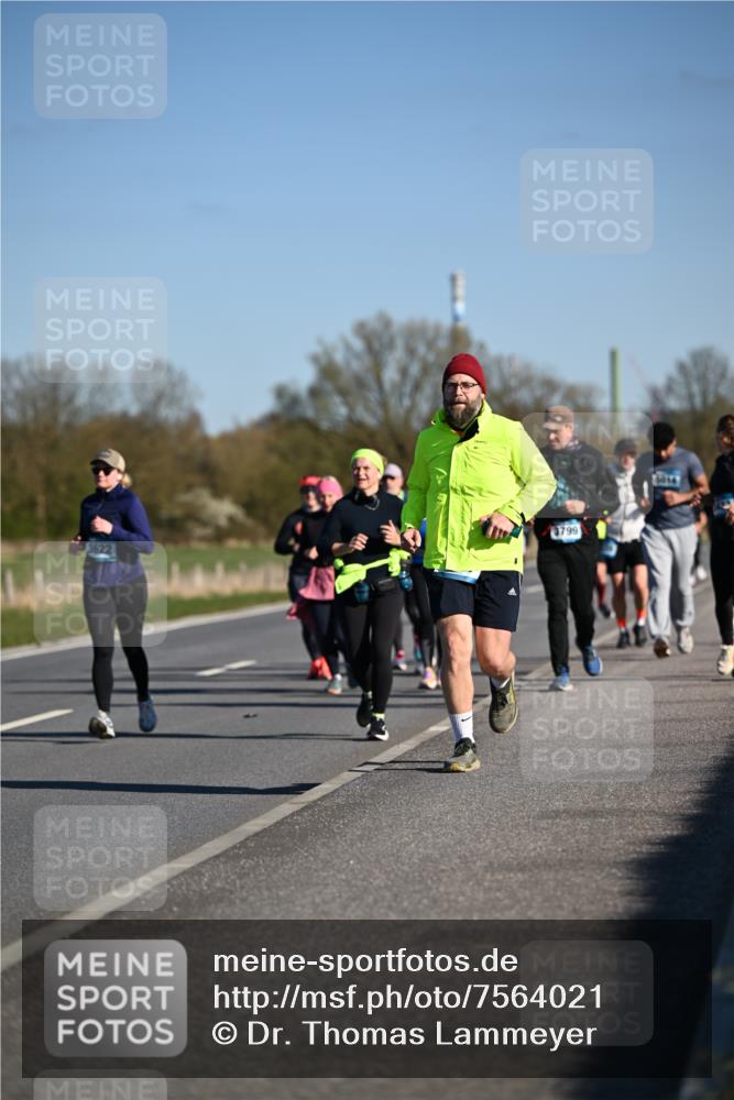 06.04.2025 - 44. Internationalen Wilhelmsburger Insellauf Dr. Thomas Lammeyer http://msf.ph/oto/7564021 06.04.2025 09:38:52 Laufen 3799 meine-sportfotos.de