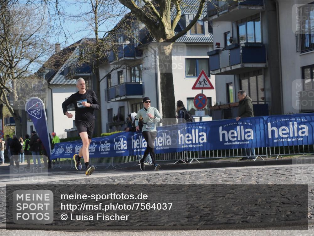 06.04.2025 - 44. Internationalen Wilhelmsburger Insellauf Luisa Fischer http://msf.ph/oto/7564037 06.04.2025 10:35:19 Ziel 46, 3958 meine-sportfotos.de