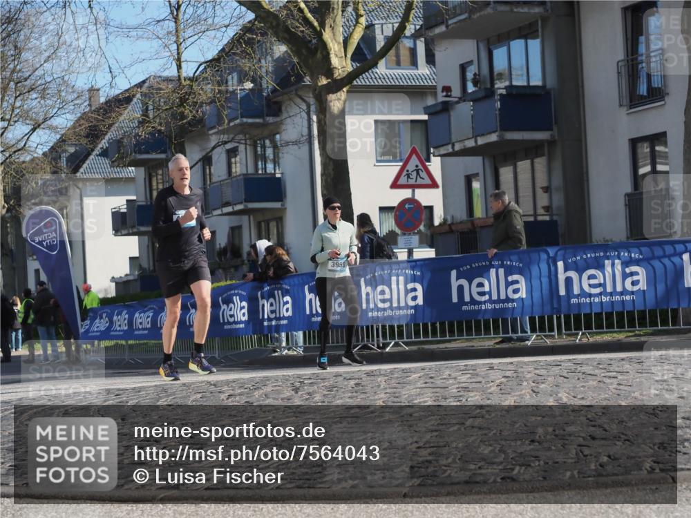 06.04.2025 - 44. Internationalen Wilhelmsburger Insellauf Luisa Fischer http://msf.ph/oto/7564043 06.04.2025 10:35:19 Ziel 3958 meine-sportfotos.de