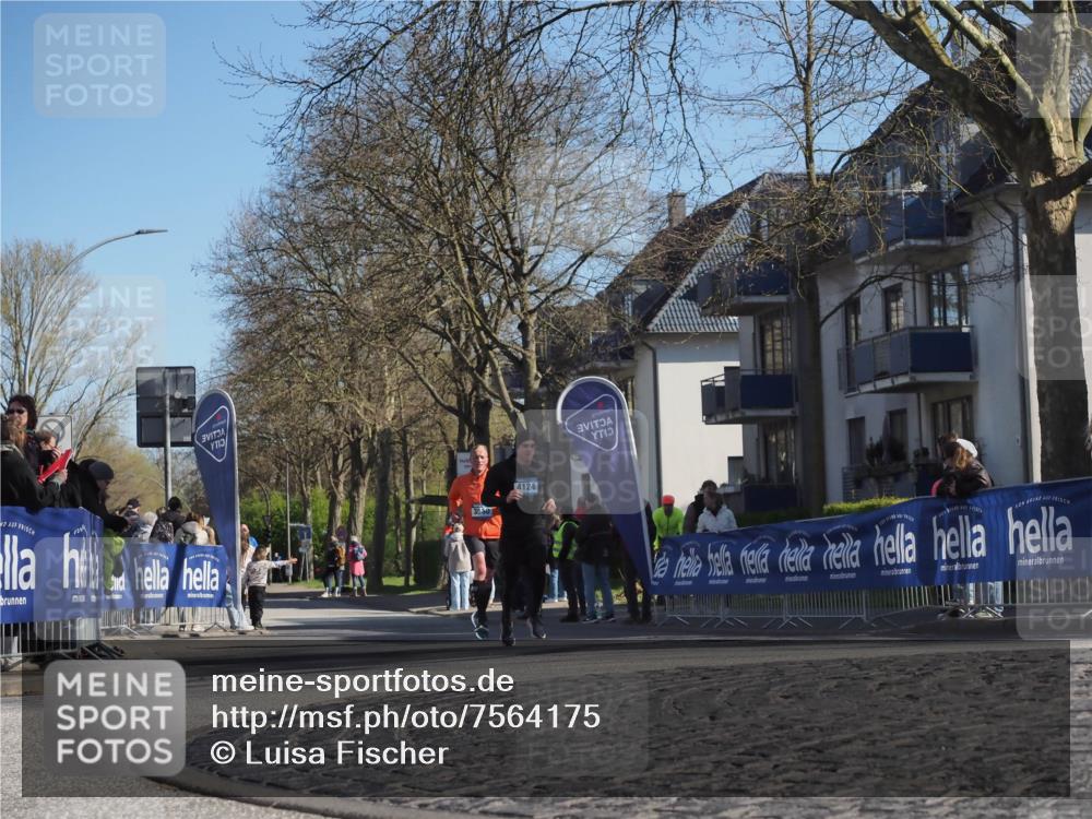 06.04.2025 - 44. Internationalen Wilhelmsburger Insellauf Luisa Fischer http://msf.ph/oto/7564175 06.04.2025 10:35:42 Ziel 3580, 4124 meine-sportfotos.de