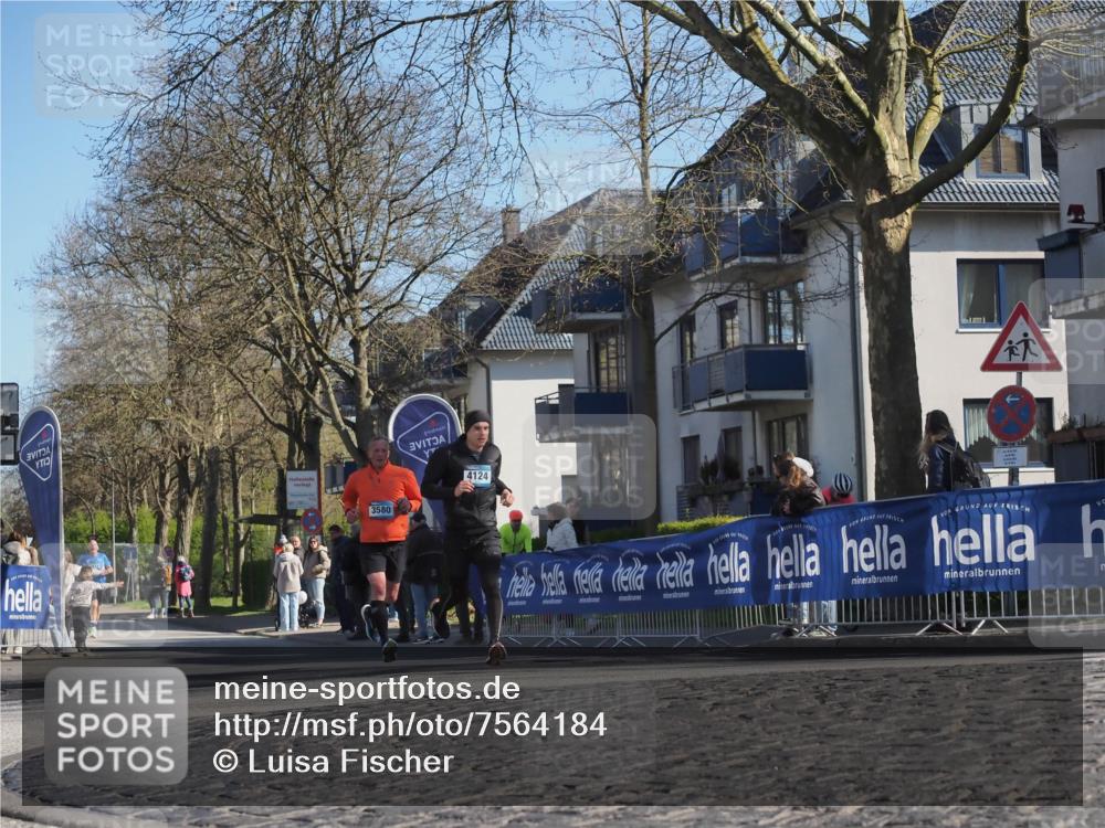 06.04.2025 - 44. Internationalen Wilhelmsburger Insellauf Luisa Fischer http://msf.ph/oto/7564184 06.04.2025 10:35:43 Ziel 3580, 4124 meine-sportfotos.de