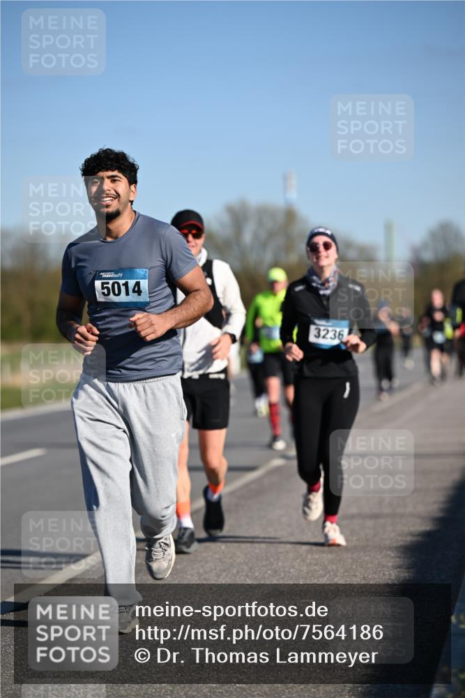 06.04.2025 - 44. Internationalen Wilhelmsburger Insellauf Dr. Thomas Lammeyer http://msf.ph/oto/7564186 06.04.2025 09:39:00 Laufen 5014, 3236 meine-sportfotos.de