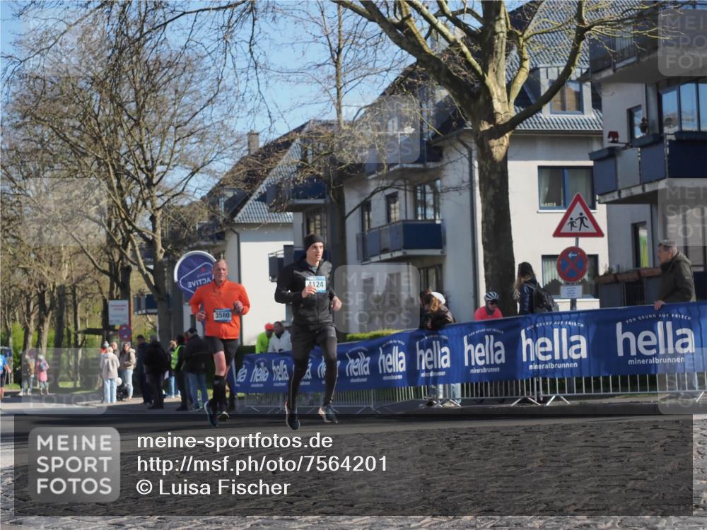 06.04.2025 - 44. Internationalen Wilhelmsburger Insellauf Luisa Fischer http://msf.ph/oto/7564201 06.04.2025 10:35:43 Ziel 3580, 4124 meine-sportfotos.de