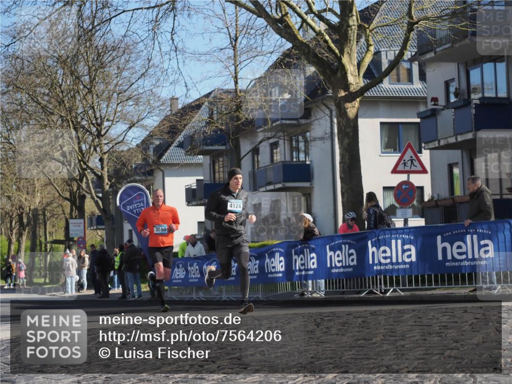 06.04.2025 - 44. Internationalen Wilhelmsburger Insellauf Luisa Fischer http://msf.ph/oto/7564206 06.04.2025 10:35:43 Ziel 3580, 4124 meine-sportfotos.de
