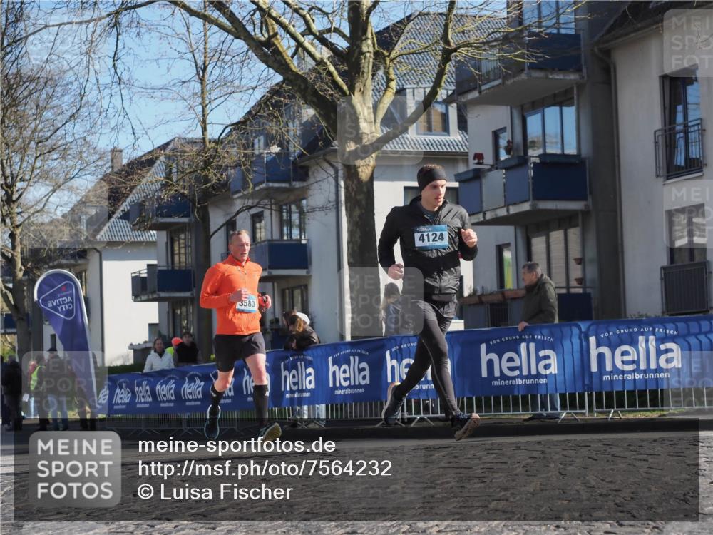 06.04.2025 - 44. Internationalen Wilhelmsburger Insellauf Luisa Fischer http://msf.ph/oto/7564232 06.04.2025 10:35:44 Ziel 3580, 4124 meine-sportfotos.de