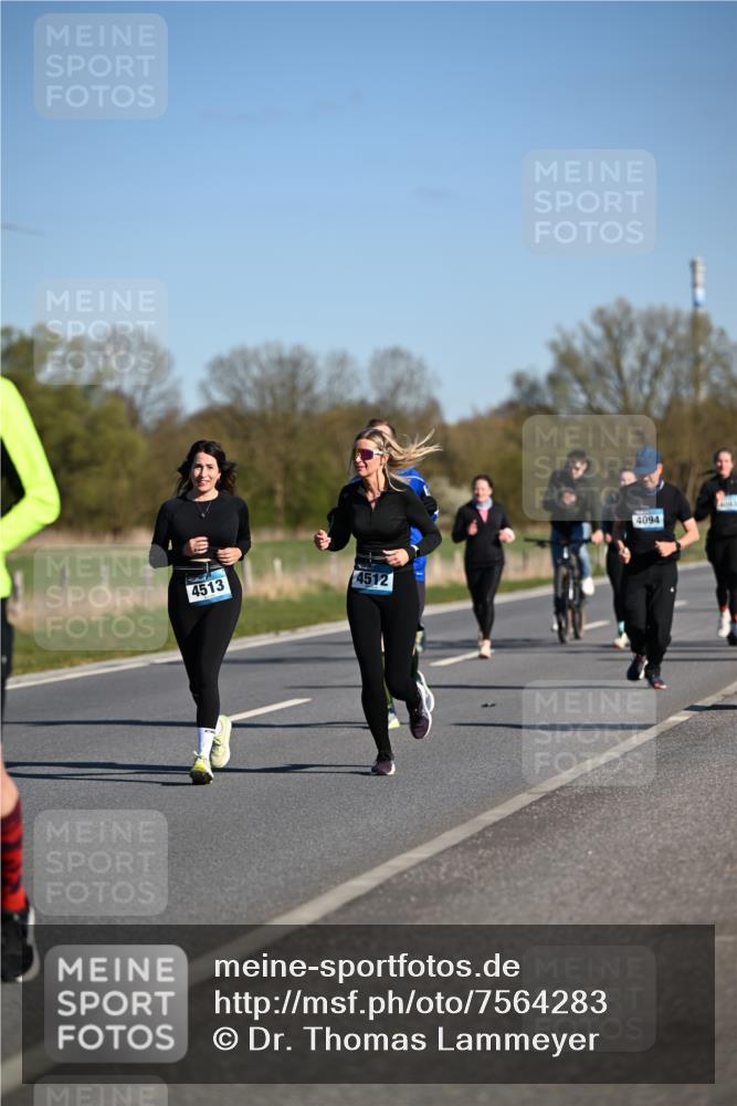 06.04.2025 - 44. Internationalen Wilhelmsburger Insellauf Dr. Thomas Lammeyer http://msf.ph/oto/7564283 06.04.2025 09:39:07 Laufen 4513, 4512, 4094 meine-sportfotos.de