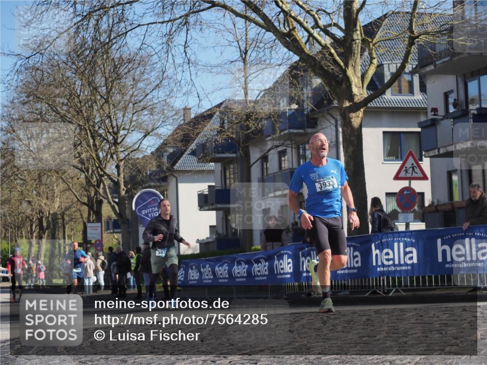 06.04.2025 - 44. Internationalen Wilhelmsburger Insellauf Luisa Fischer http://msf.ph/oto/7564285 06.04.2025 10:35:53 Ziel 3933, 383 meine-sportfotos.de