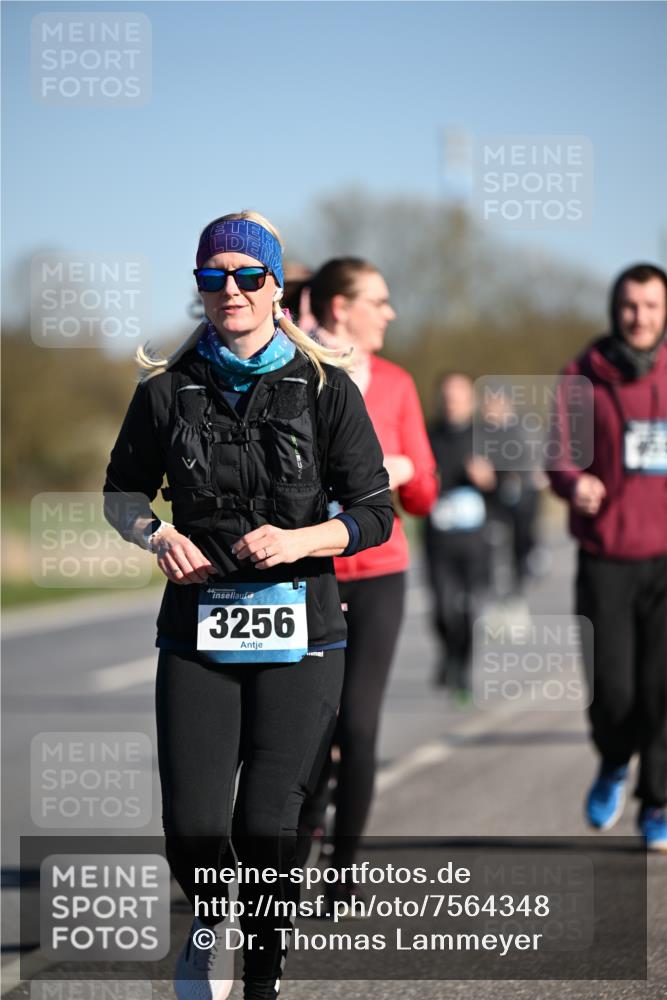 06.04.2025 - 44. Internationalen Wilhelmsburger Insellauf Dr. Thomas Lammeyer http://msf.ph/oto/7564348 06.04.2025 09:39:15 Laufen 3256 meine-sportfotos.de