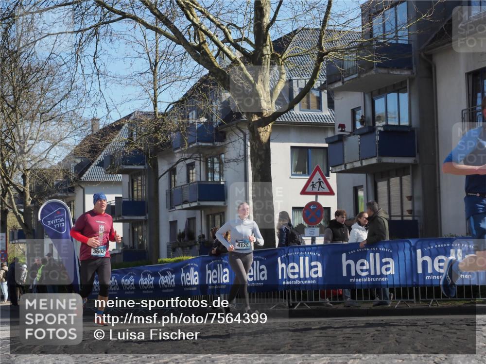 06.04.2025 - 44. Internationalen Wilhelmsburger Insellauf Luisa Fischer http://msf.ph/oto/7564399 06.04.2025 10:36:00 Ziel 3602, 4120 meine-sportfotos.de