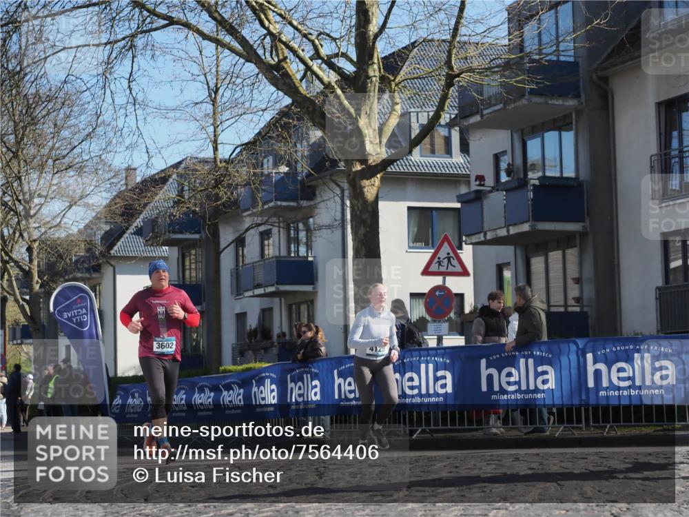 06.04.2025 - 44. Internationalen Wilhelmsburger Insellauf Luisa Fischer http://msf.ph/oto/7564406 06.04.2025 10:36:00 Ziel 3602, 4120 meine-sportfotos.de