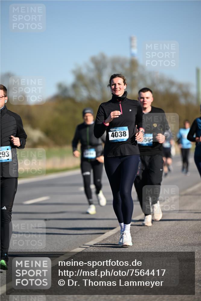 06.04.2025 - 44. Internationalen Wilhelmsburger Insellauf Dr. Thomas Lammeyer http://msf.ph/oto/7564417 06.04.2025 09:39:19 Laufen 293, 4038, 50 meine-sportfotos.de