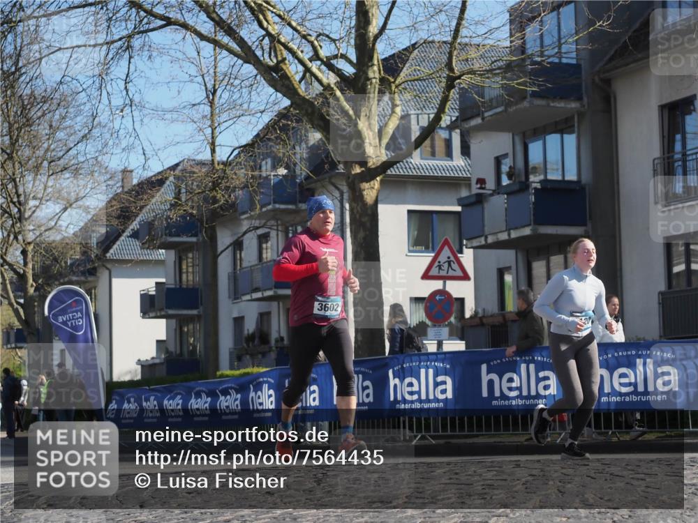 06.04.2025 - 44. Internationalen Wilhelmsburger Insellauf Luisa Fischer http://msf.ph/oto/7564435 06.04.2025 10:36:01 Ziel 3602 meine-sportfotos.de