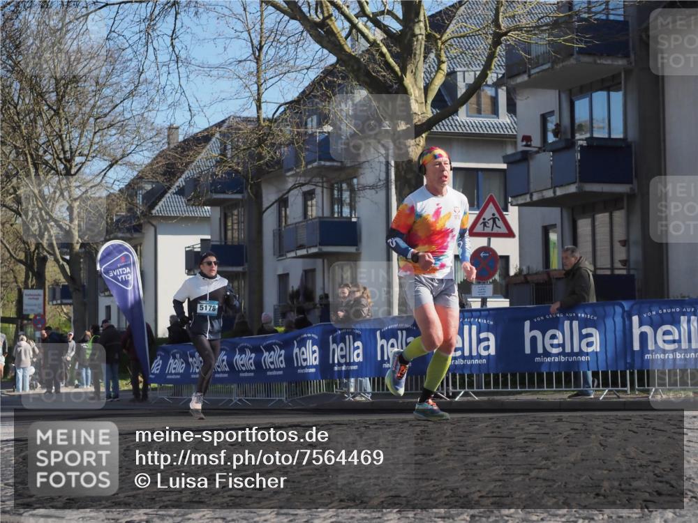 06.04.2025 - 44. Internationalen Wilhelmsburger Insellauf Luisa Fischer http://msf.ph/oto/7564469 06.04.2025 10:36:13 Ziel 5178 meine-sportfotos.de