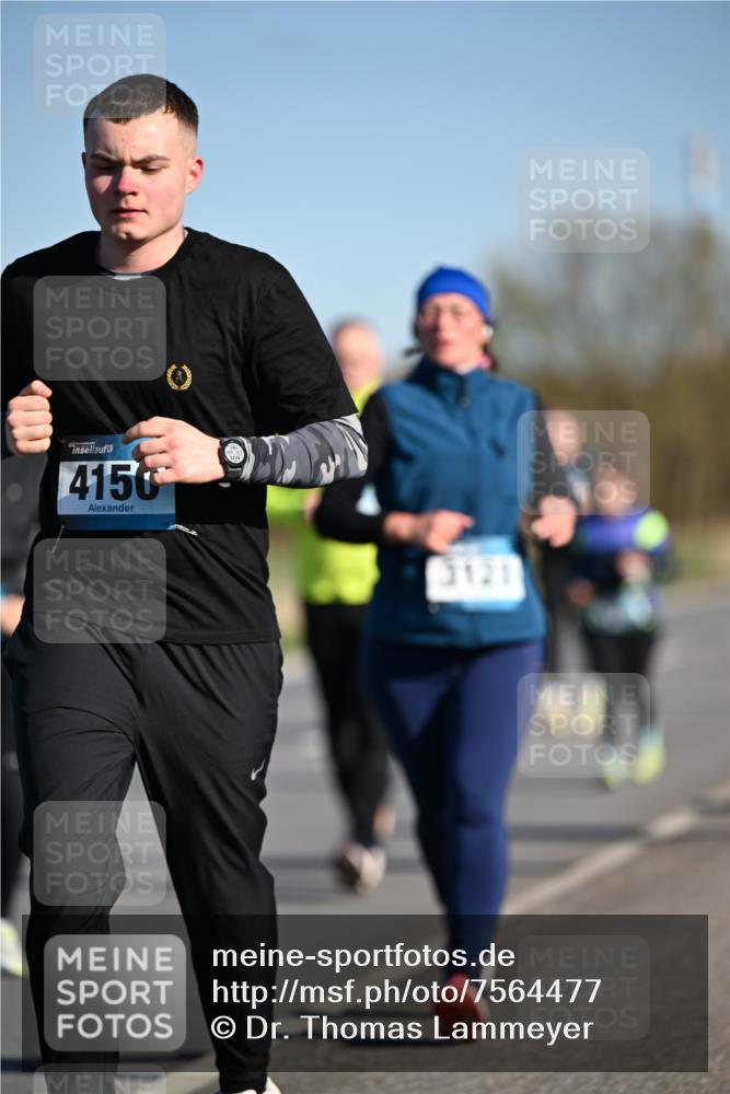 06.04.2025 - 44. Internationalen Wilhelmsburger Insellauf Dr. Thomas Lammeyer http://msf.ph/oto/7564477 06.04.2025 09:39:24 Laufen 4156, 3121 meine-sportfotos.de