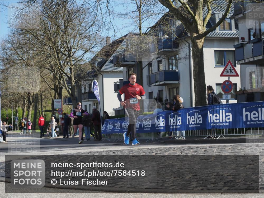 06.04.2025 - 44. Internationalen Wilhelmsburger Insellauf Luisa Fischer http://msf.ph/oto/7564518 06.04.2025 10:36:21 Ziel 4077, 3139 meine-sportfotos.de