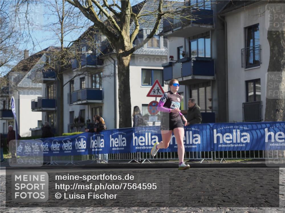 06.04.2025 - 44. Internationalen Wilhelmsburger Insellauf Luisa Fischer http://msf.ph/oto/7564595 06.04.2025 10:36:25 Ziel 4077 meine-sportfotos.de