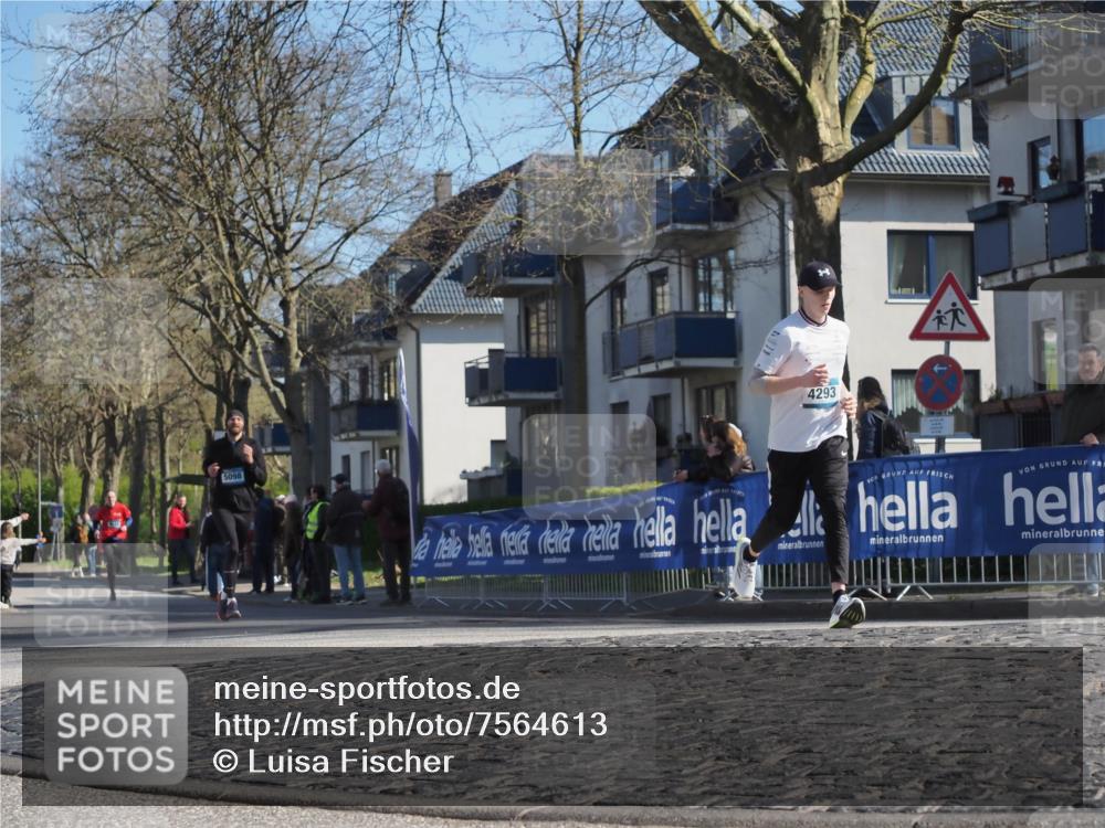 06.04.2025 - 44. Internationalen Wilhelmsburger Insellauf Luisa Fischer http://msf.ph/oto/7564613 06.04.2025 10:36:34 Ziel 5098, 4293 meine-sportfotos.de