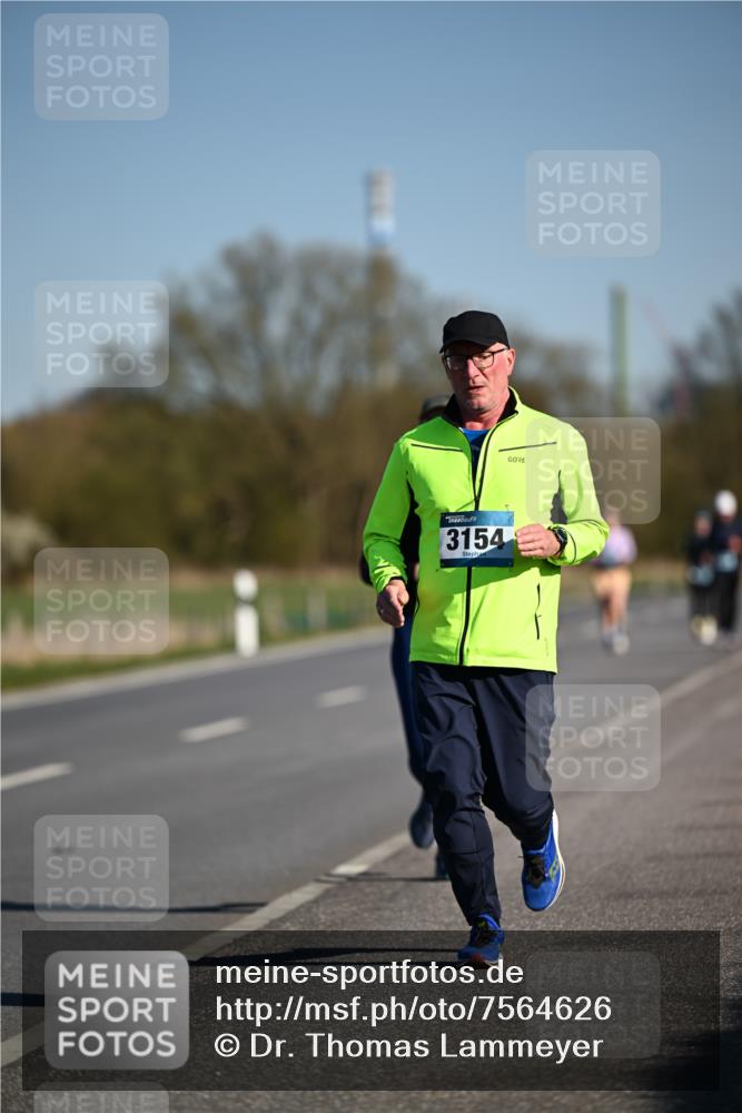 06.04.2025 - 44. Internationalen Wilhelmsburger Insellauf Dr. Thomas Lammeyer http://msf.ph/oto/7564626 06.04.2025 09:39:35 Laufen 3154 meine-sportfotos.de