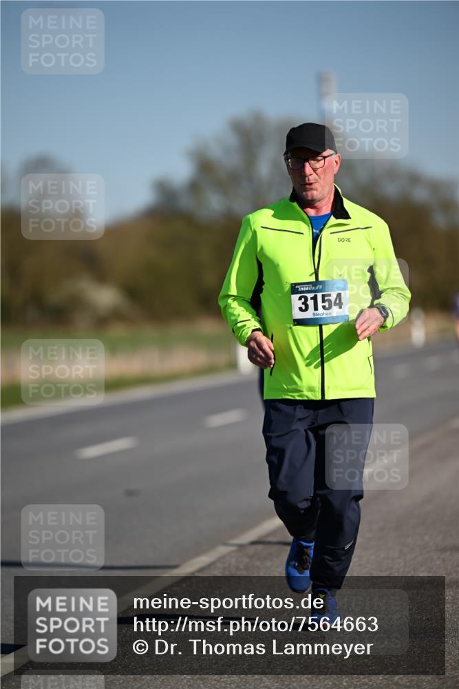 06.04.2025 - 44. Internationalen Wilhelmsburger Insellauf Dr. Thomas Lammeyer http://msf.ph/oto/7564663 06.04.2025 09:39:37 Laufen 3154 meine-sportfotos.de